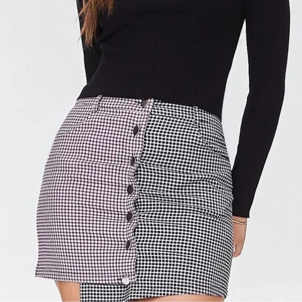 Colorblock Plaid Mini Skirt - Picture 2 of 5